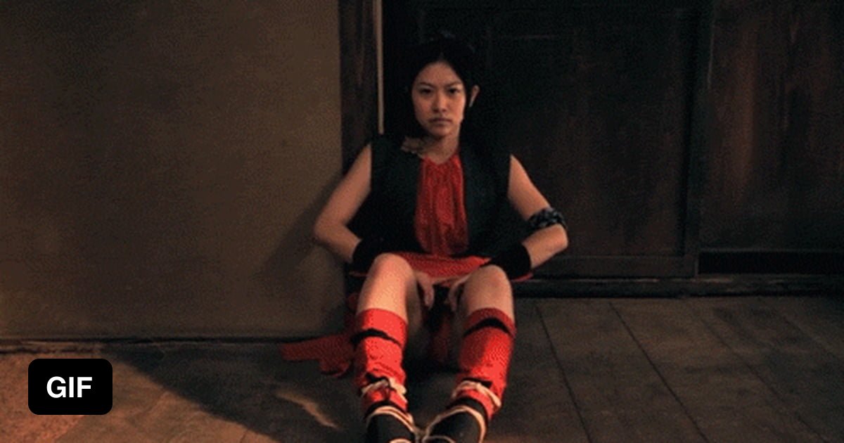 Японская связанная девушка пищит от дрочки маслянистой дырочки между ног