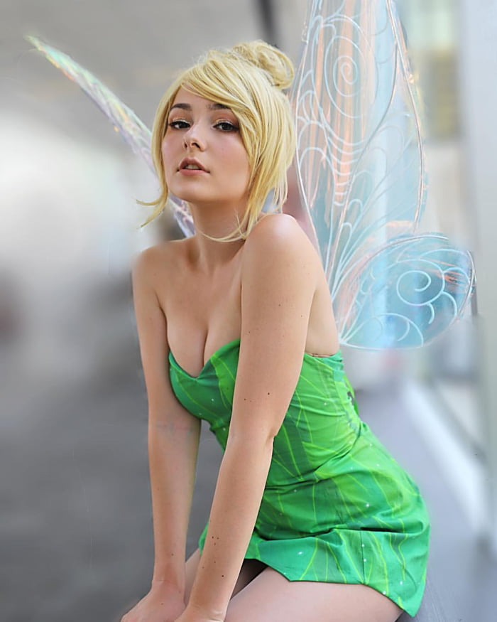 Tinker Bell Cosplay.