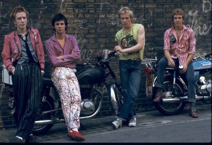 The Sex Pistols 1976 9GAG