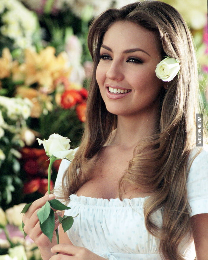 Thalia. (Rosalinda) - adYvPNj_700b