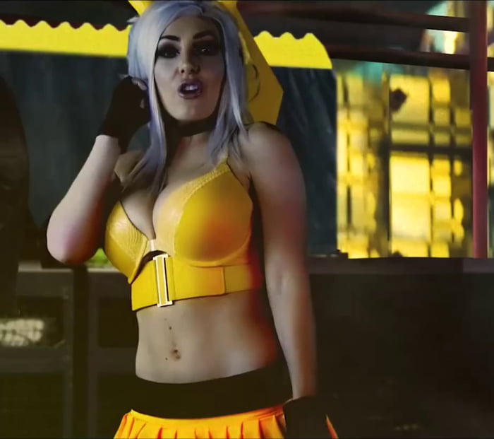 Jessica nigri microbikini dance