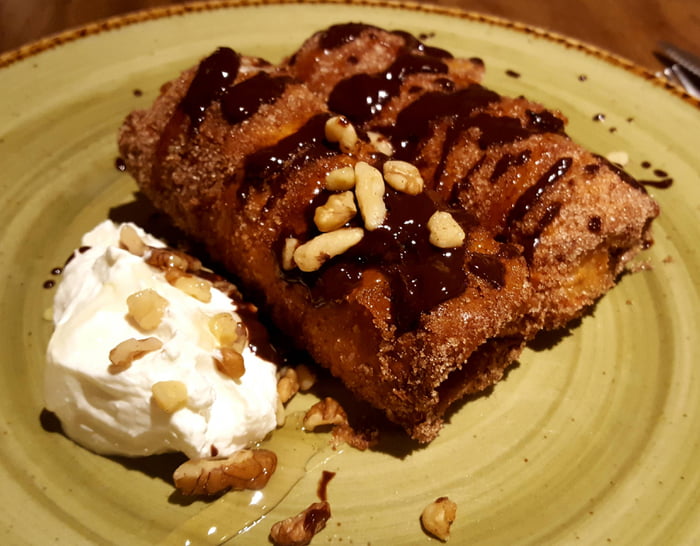 Crispy phyllo wrapped deep fried banana 9GAG