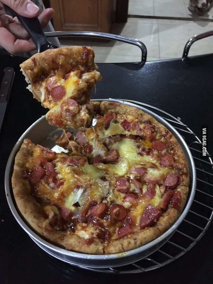 First pizza I ever made, that satisfaction tho! 9GAG