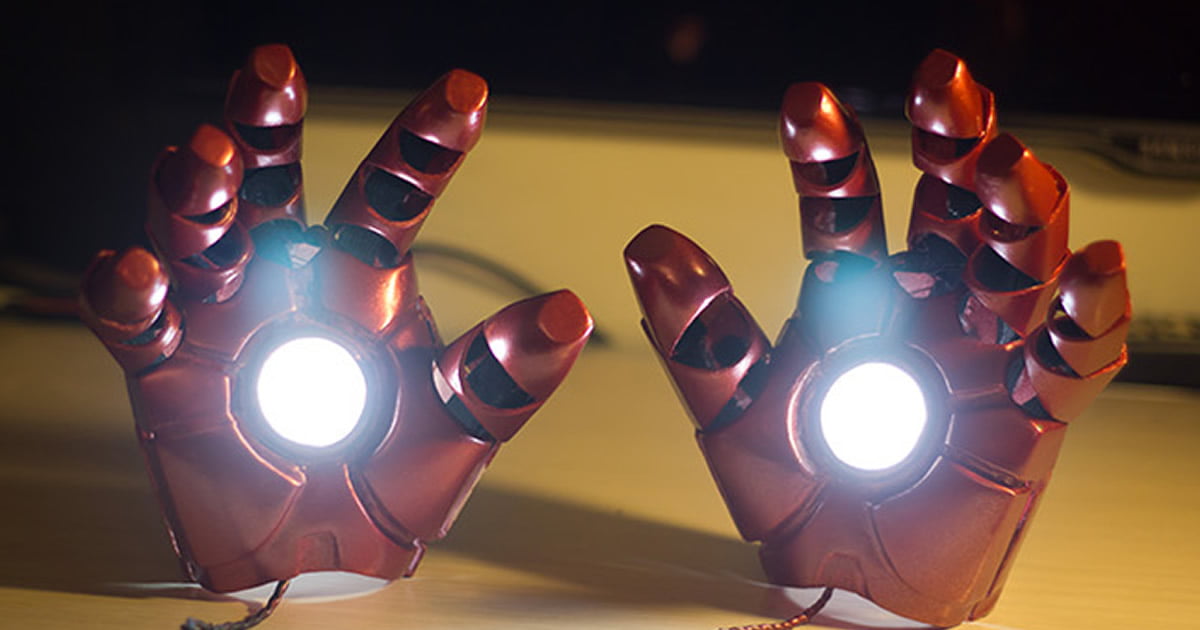 toy iron man gauntlet