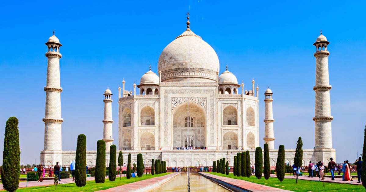 Top 10 Most Beloved Landmarks Around The World 9gag