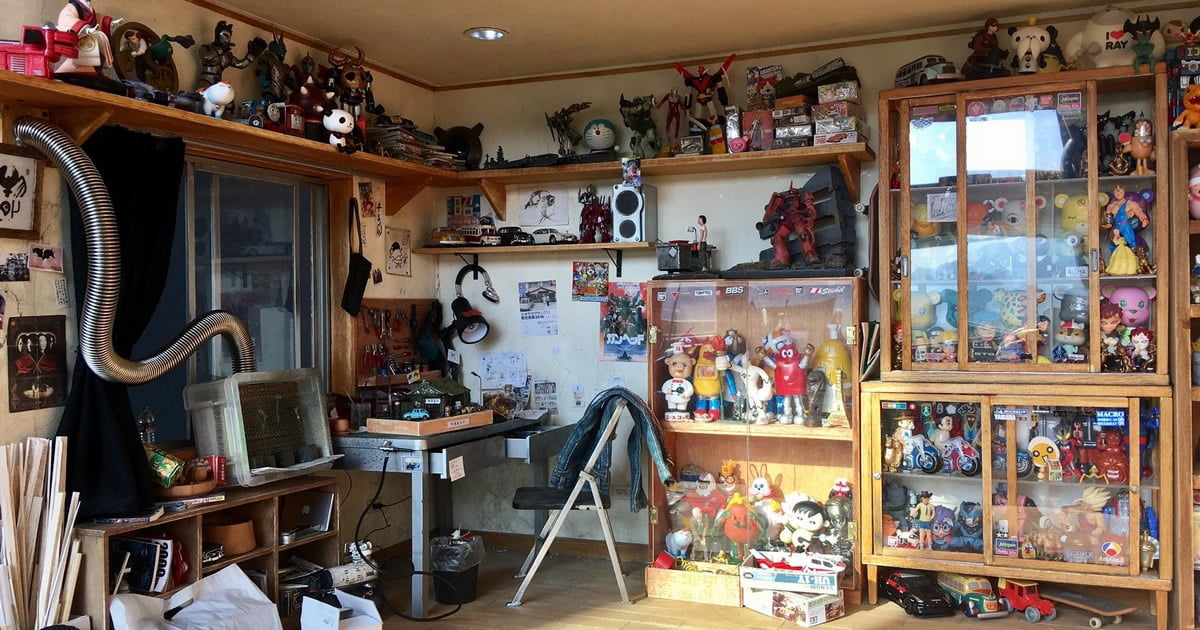 Amazing detailed 1/6 male toy room completion by Hank Cheng - 9GAG