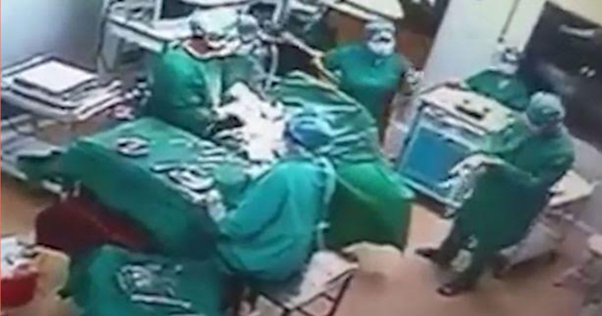 Doctor punches nurse during surgery 9GAG