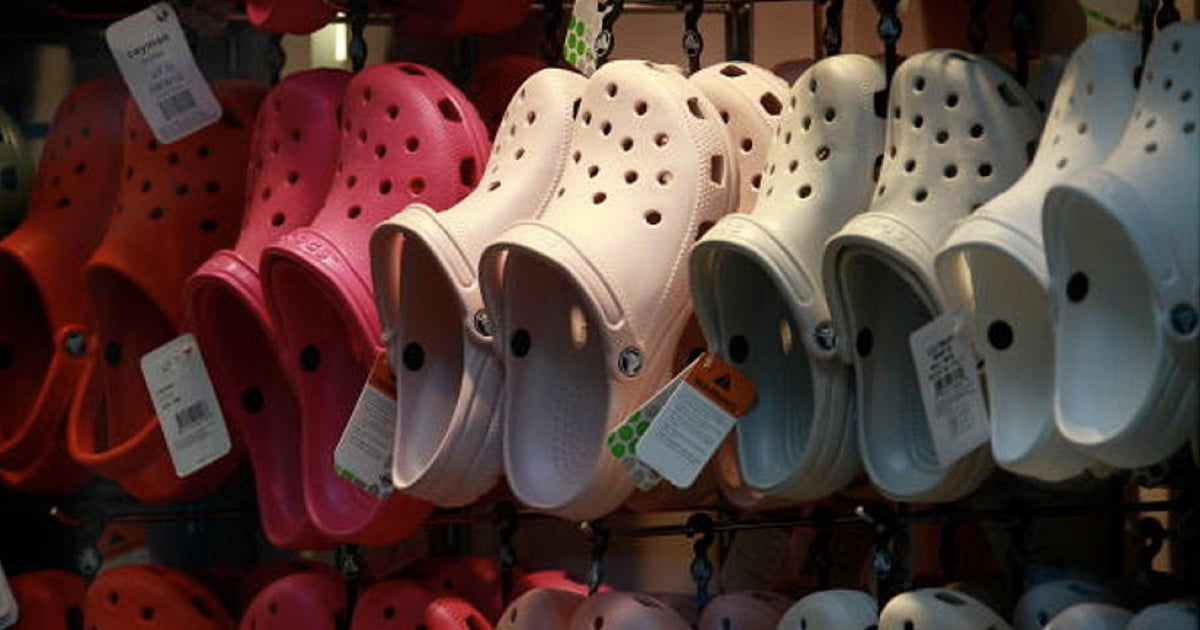 healthcare discount crocs