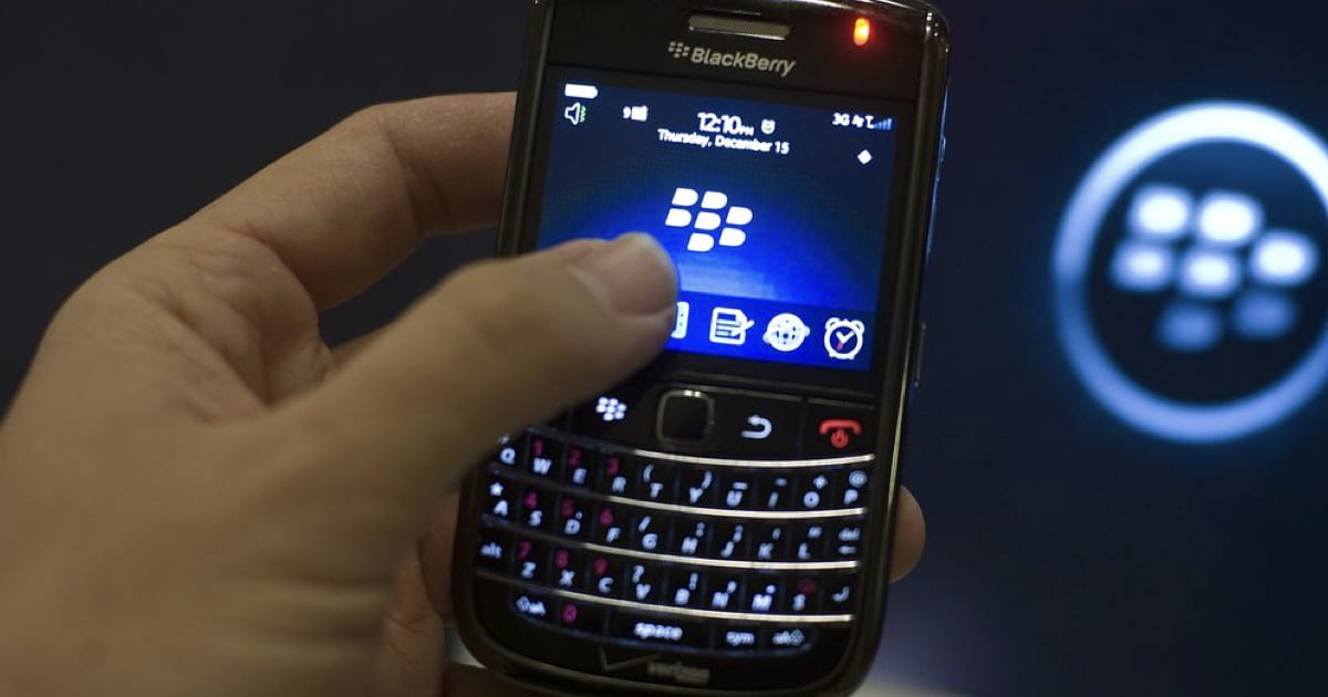 BlackBerry Phones Will Stop Working On Jan 4 9GAG
