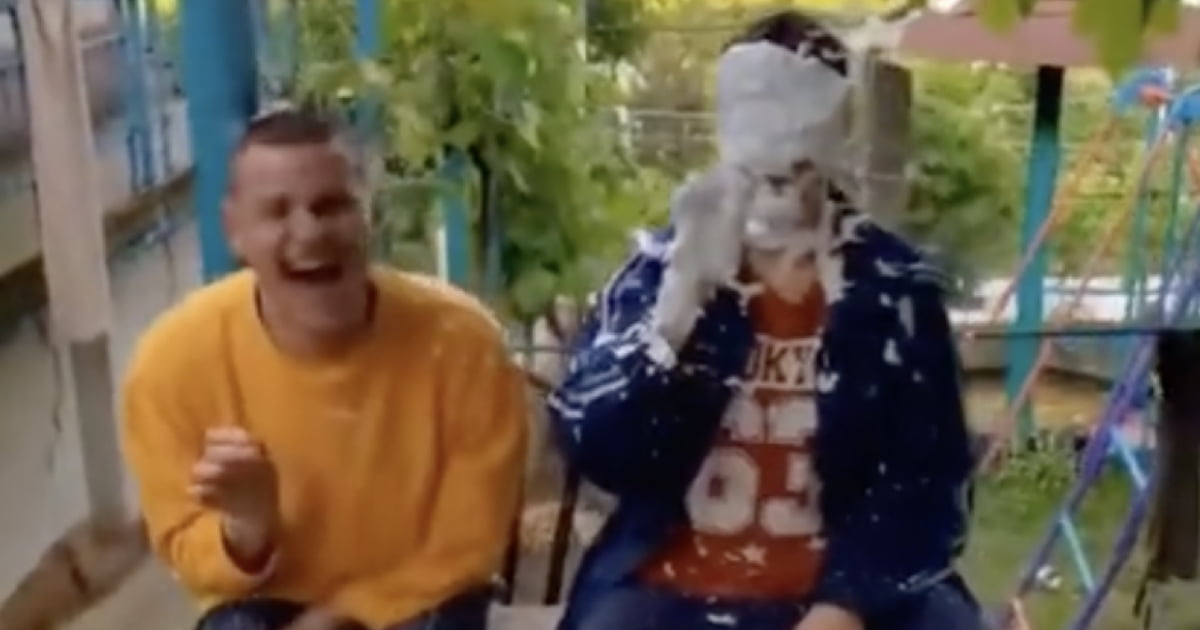 Laughs in Russian... 9GAG