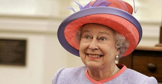 8 Favorite Pics Of The Queen 9gag