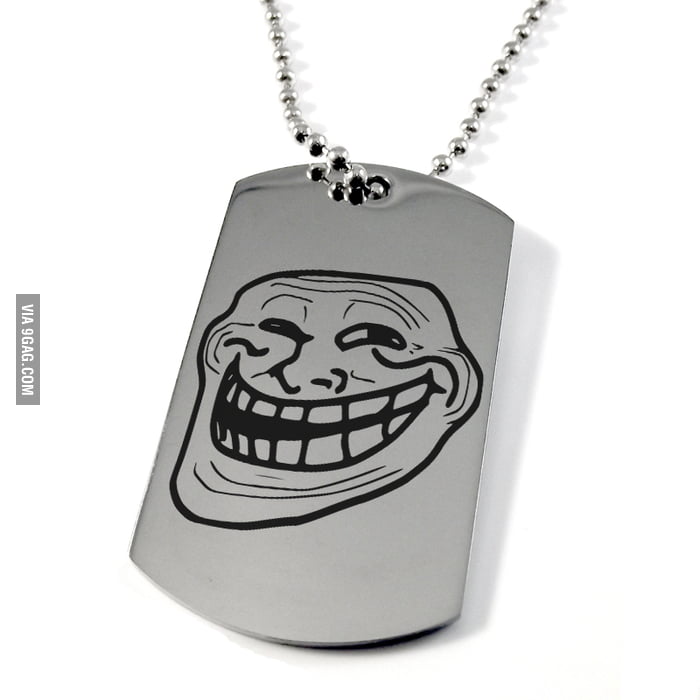 Trollface Meme Pendant necklace all materials (DFWNYRJK6) by MicroRealms