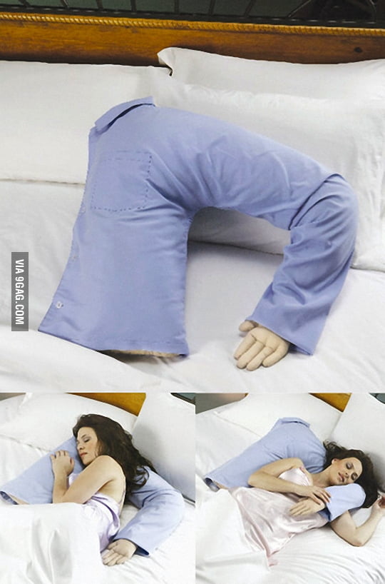 Hug me pillow 9GAG