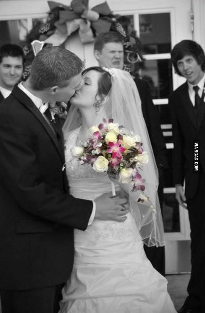 Photo taken at the right moment - 9GAG