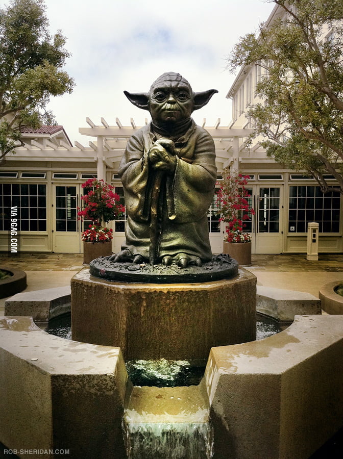 Yoda Fountain - 9GAG