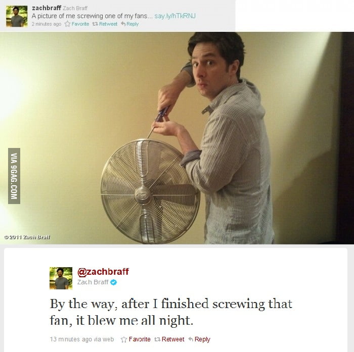A picture of Zach Braff screwing one of his fans (Part 2) - Funny.