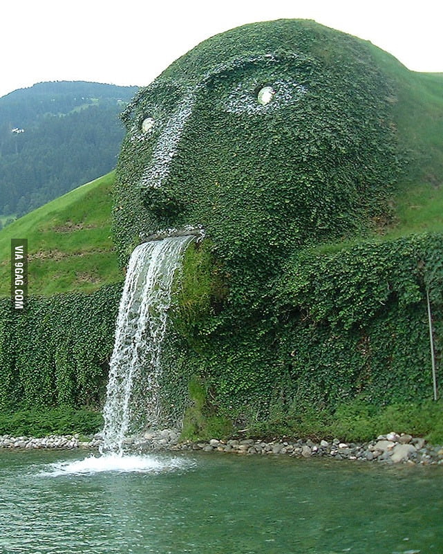 What kind of fountain is this? 9GAG