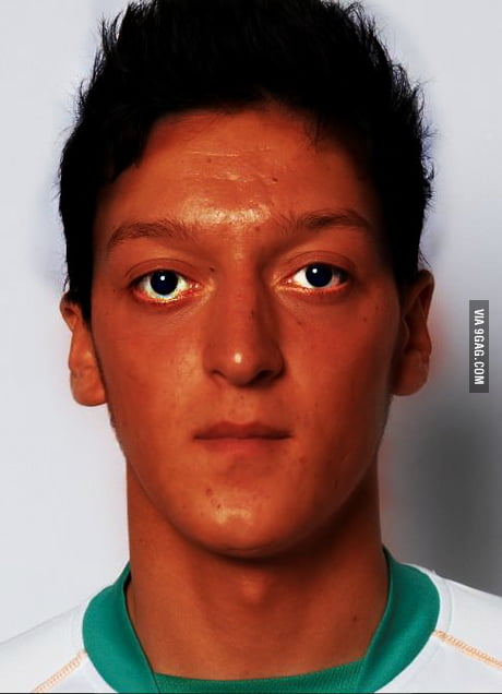 If Ozil Tan Black Hair And Green Eyes 9gag