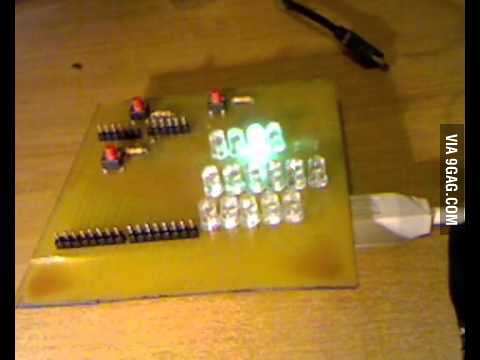 Binary Clock - 9GAG