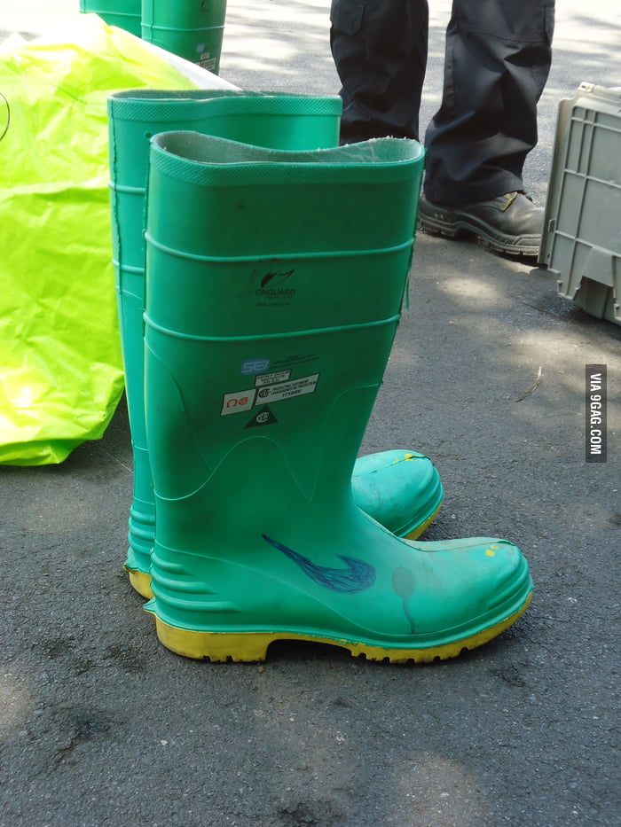 Nike Boot Fail - 9GAG