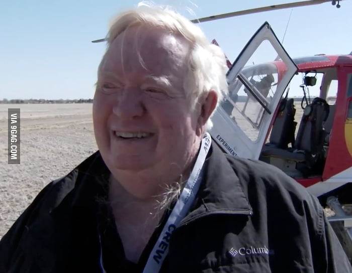 World's longest chest hair 9GAG