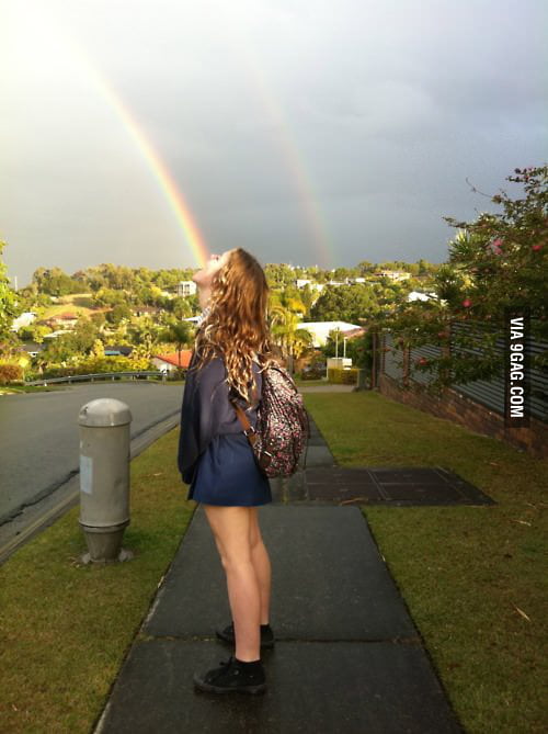 How Lesbians Signal Other Lesbians