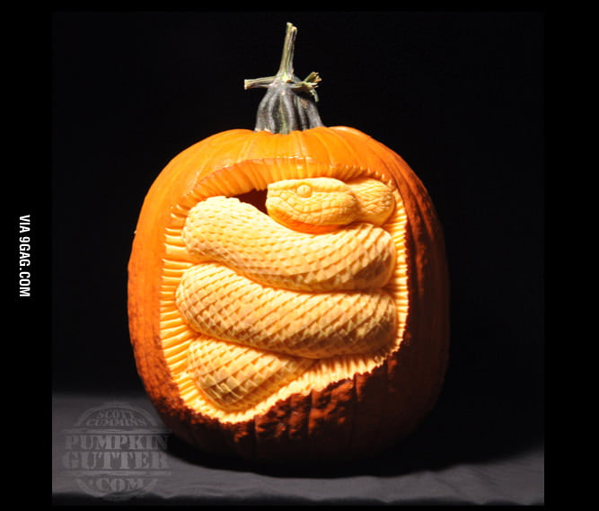 Awesome snake JackoLantern 9GAG