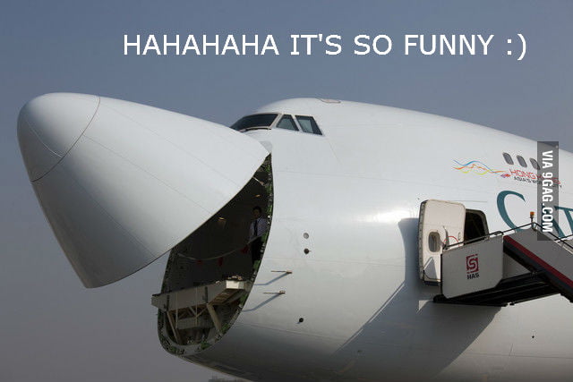 Smiling Plane - 9GAG