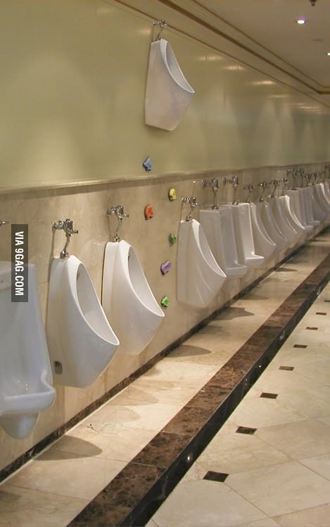 Extreme piss.... - 9GAG