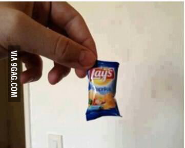 The First Potato Chips Bag Without Air 9GAG   6323526 700b 