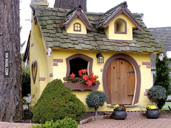 House for midgets 9GAG