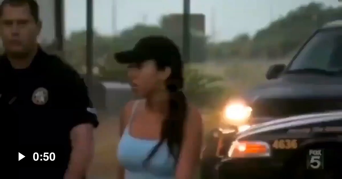 Woman hires a hitman (which is an undercover cop) to kill her husband, police stages a murder