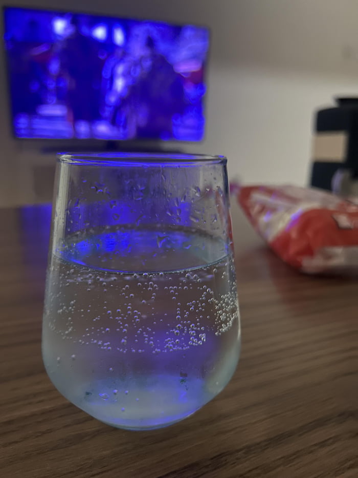 Refilling sparkling water after half an hour 9GAG