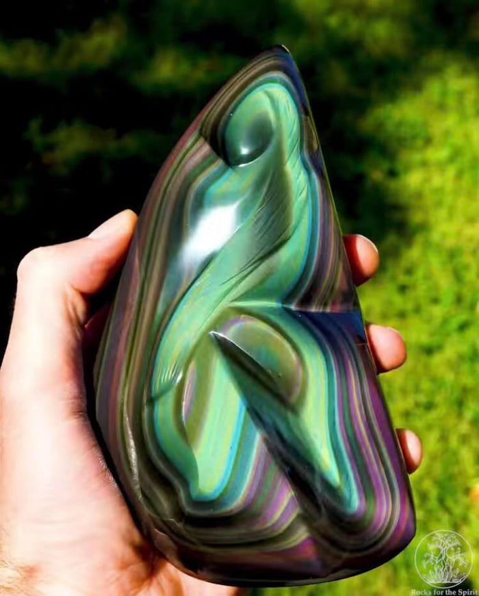 Incredible rainbow obsidian from Mexico - 9GAG