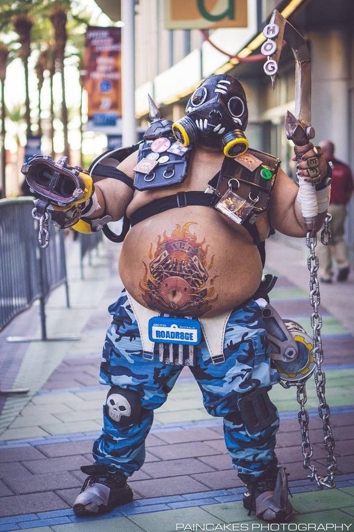 Overwatch Roadhog Cosplay 9GAG