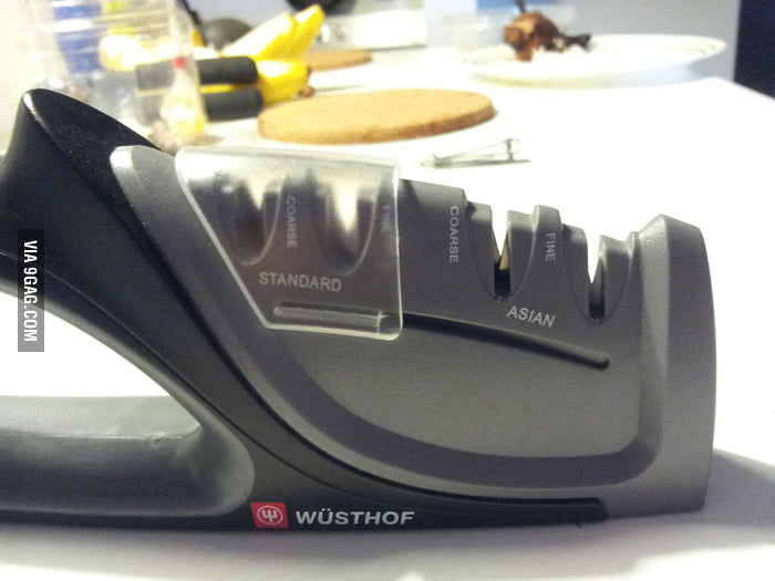 Knife sharpener standard or asian 9GAG