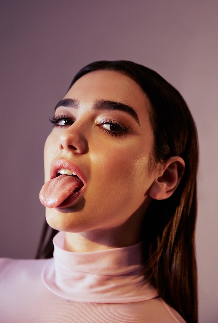 Pounded glamour tongue model