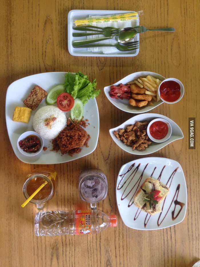 Lunch in Indonesia! - 9GAG