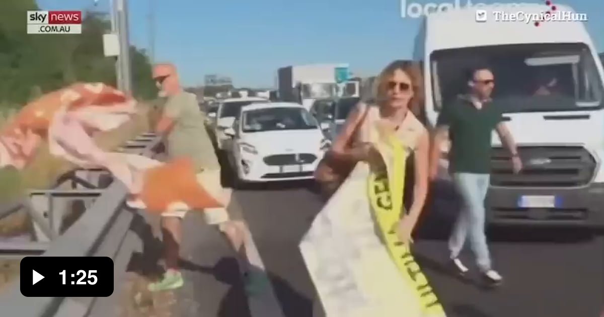 activists-block-busy-highway-in-rome-9gag