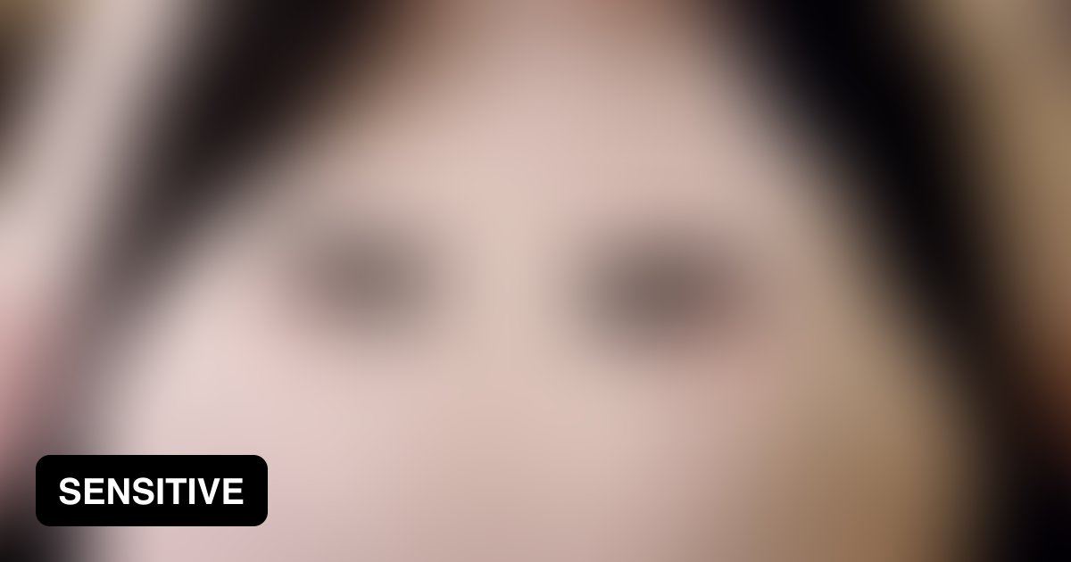 Cleavage shake - 9GAG