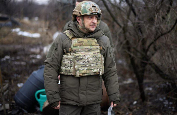 President Zelensky goes to Donbas as the supreme commander in chief to ...