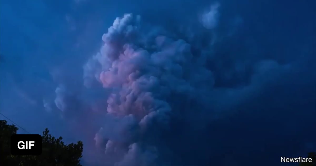 This lightning storm that happened in the Philippines during a volcanic eruption 9GAG
