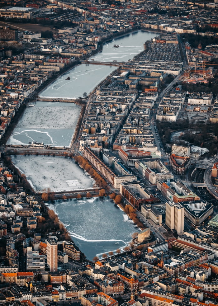 Copenhagen. 'Søerne' (the lakes) Photo by Nicolas Cosedis. - 9GAG