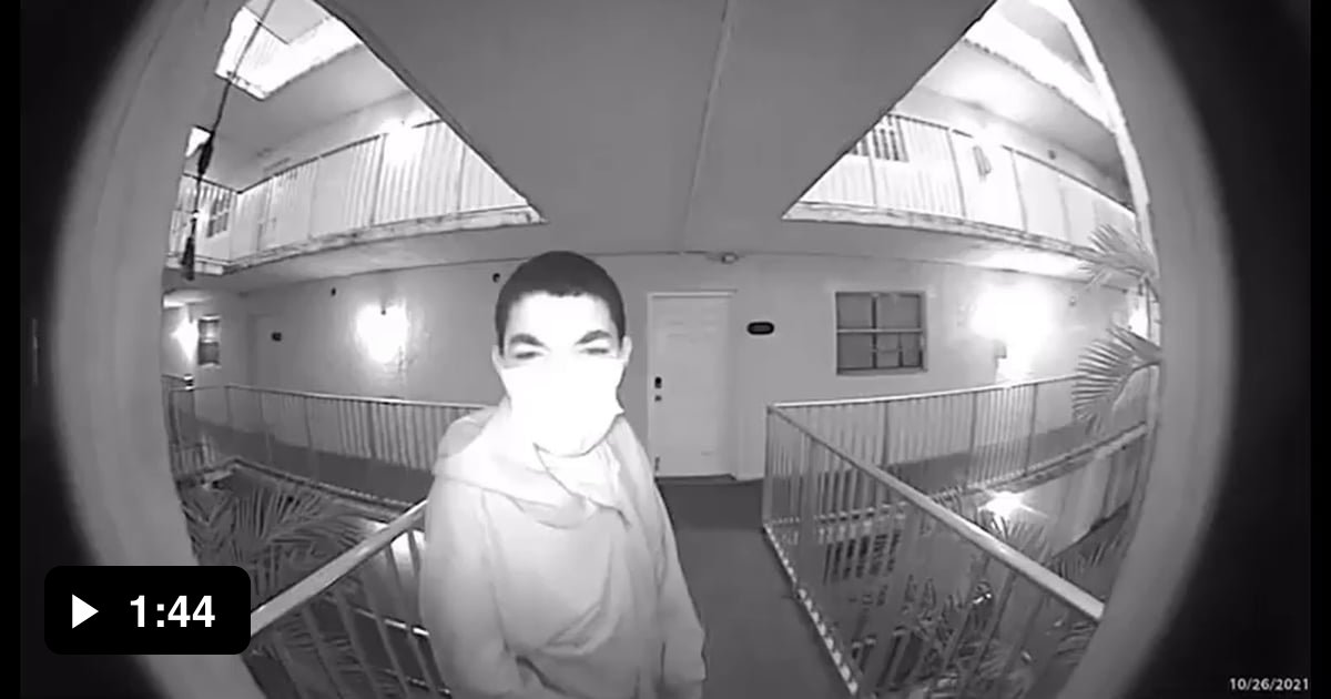 Home alone and you hear a knocking on your door in the middle of the night 9GAG