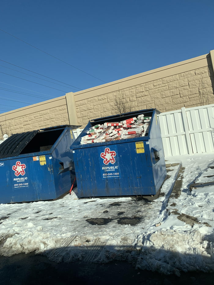 Trash dumpster behind Krispy Kreme - 9GAG