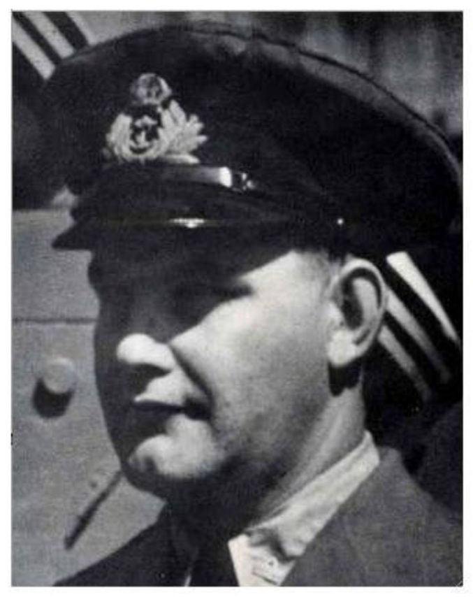 Meet Ferdinand Waldo Demara Jr., an impostor who saved lives in the Korean War pretending to be