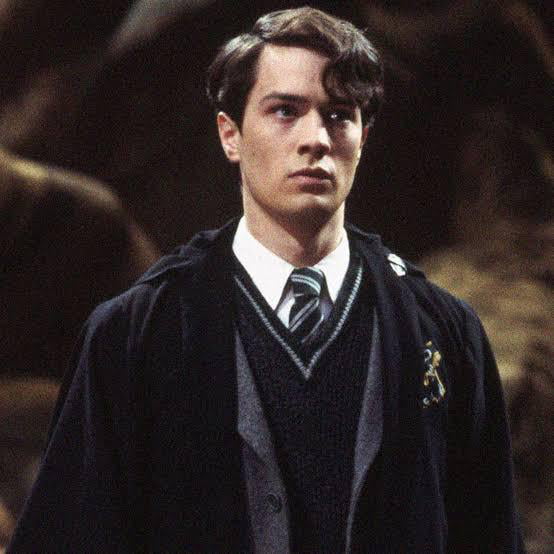 Christian Coulson as Tom Riddle - 9GAG