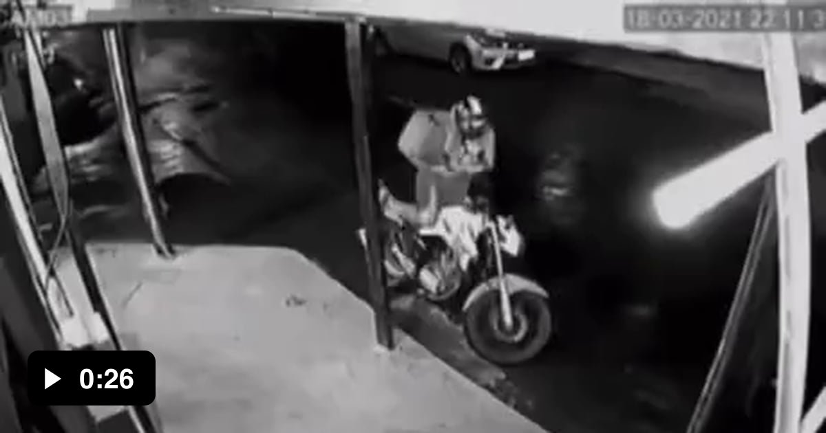 Thats one way to stop a robbery - 9GAG