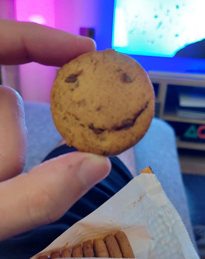 My biscuit is fine, a little bit tired. - 9GAG