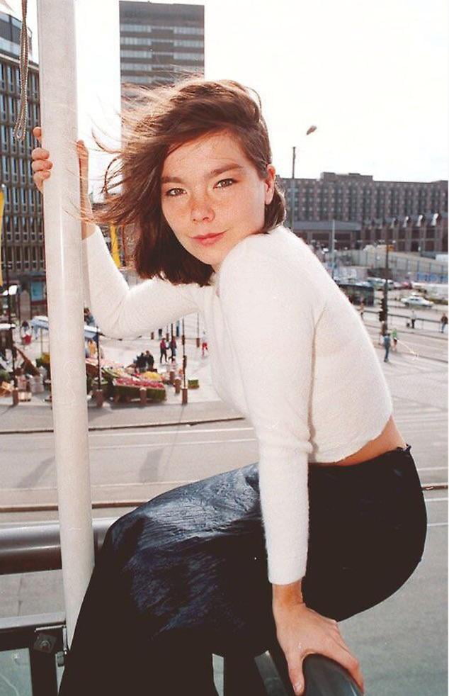 Björk, 1990s - 9GAG